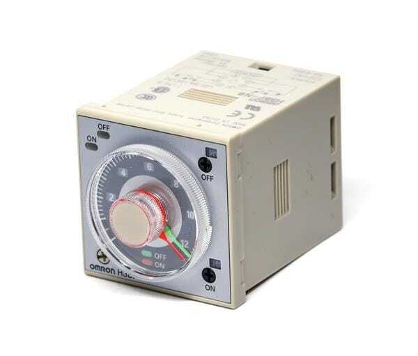 OMRON H3BF-N8 AC220V